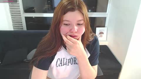 olivia_martine online show from 01/11/25, 06:03