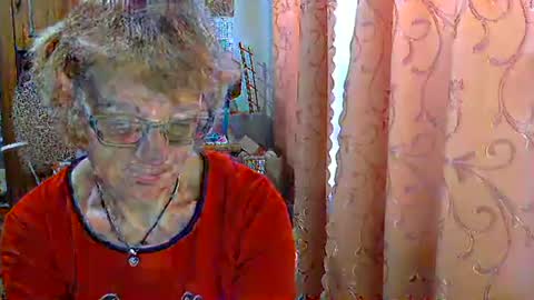 Olivia Mia online show from 03/10/26, 07:35