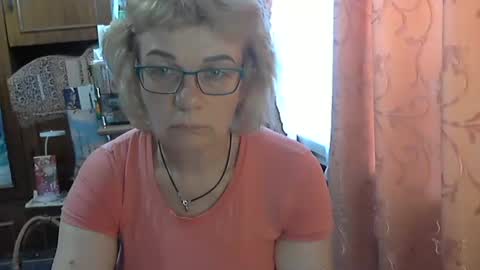 Olivia Mia online show from 06/06/26, 10:09