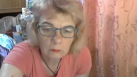 Olivia Mia online show from 06/11/26, 07:39