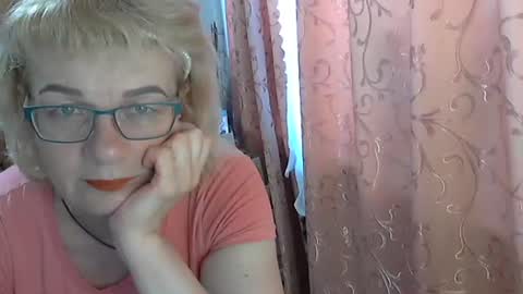 Olivia Mia online show from 06/17/26, 07:33