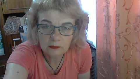Olivia Mia online show from 06/30/26, 09:43
