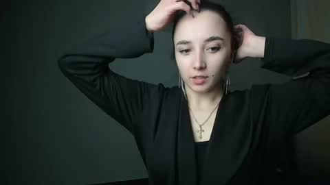 Olivia online show from 03/05/25, 06:34