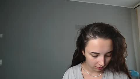 Olivia online show from 09/20/25, 11:33