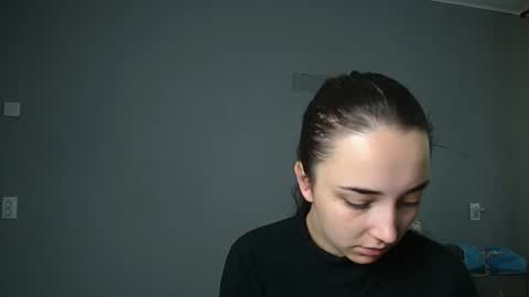 Olivia online show from 09/25/25, 09:13