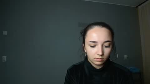 Olivia online show from 09/26/25, 11:31