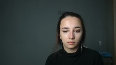 Olivia online show from 09/27/25, 01:05