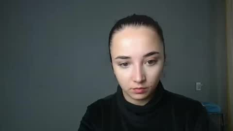 Olivia online show from 09/29/25, 11:26