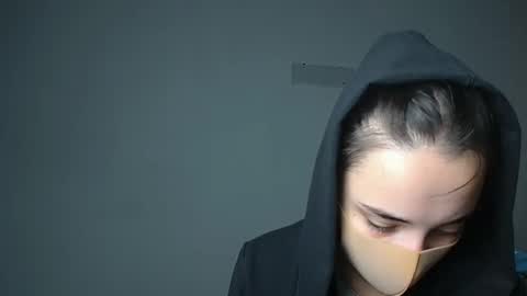 Olivia online show from 10/08/25, 09:18