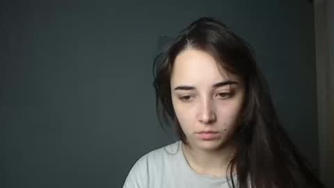 Olivia online show from 11/10/25, 01:43