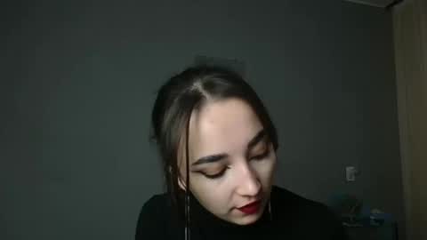 Olivia online show from 12/16/25, 01:27