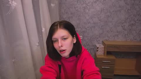 Olivia online show from 12/24/24, 02:44