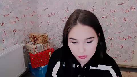 Olivia online show from 02/18/25, 04:59