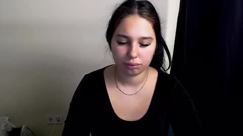 Snapshot of olivia_red_ chatting on 11/03/25, 04:14 Olivia online show from 11/03/25, 04:14