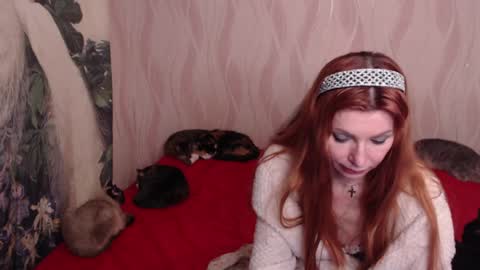 Olivia online show from 02/09/25, 01:33