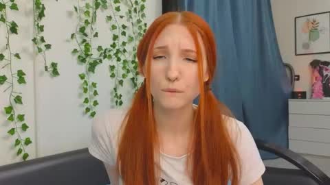  OLIVIA    online show from 11/17/25, 07:08