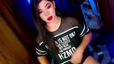 Snapshot of olivia_the_temptress27 chatting on 09/13/25, 08:52 Miss OLIVIA online show from 09/13/25, 08:52