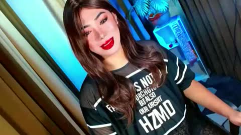 Snapshot of olivia_the_temptress27 chatting on 10/16/25, 07:09 Miss OLIVIA online show from 10/16/25, 07:09