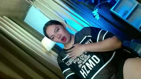 Snapshot of olivia_the_temptress27 chatting on 11/25/25, 11:10 Miss OLIVIA online show from 11/25/25, 11:10