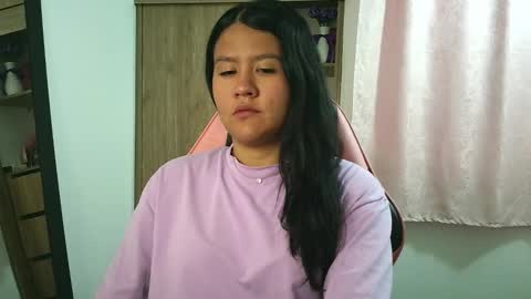 Snapshot of olivia_watson_ chatting on 11/25/25, 01:33 Olivia online show from 11/25/25, 01:33