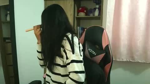 Snapshot of olivia_watson_ chatting on 12/02/25, 12:54 Olivia online show from 12/02/25, 12:54