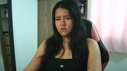 Snapshot of olivia_watson_ chatting on 12/04/25, 02:48 Olivia online show from 12/04/25, 02:48