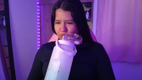 Olivia online show from 06/05/26, 01:06