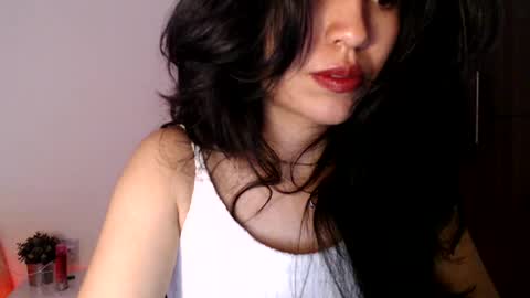 oliviaaa__ online show from 02/19/25, 12:46
