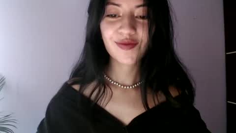oliviaaa__ online show from 05/21/26, 05:31