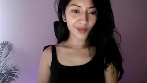 oliviaaa__ online show from 05/22/26, 05:07