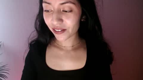 oliviaaa__ online show from 05/29/26, 05:55