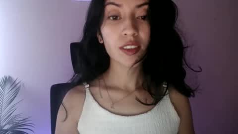 oliviaaa__ online show from 06/02/26, 05:15