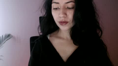 oliviaaa__ online show from 07/27/26, 04:25