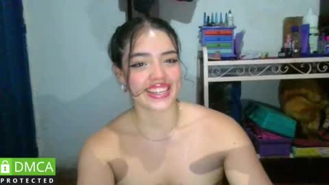 Snapshot of oliviabluee10 chatting on 12/10/24, 03:41 oliviabluee10 online show from 12/10/24, 03:41