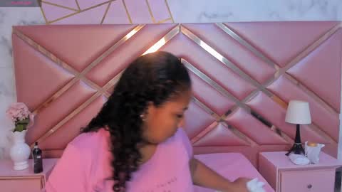 Olivia Burning online show from 06/08/26, 11:32