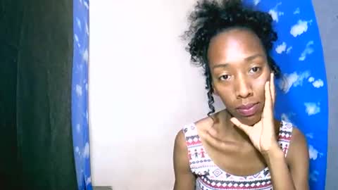 oliviah27 online show from 10/02/25, 07:54