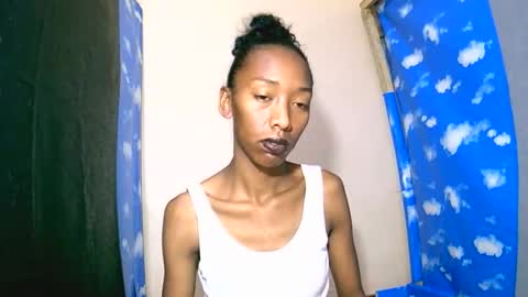 oliviah27 online show from 10/04/25, 11:41