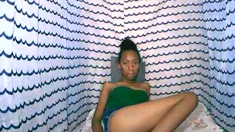 oliviah27 online show from 11/02/25, 09:17