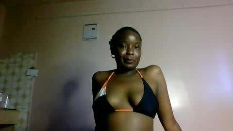 Snapshot of oliviah_1 chatting on 10/13/25, 10:26 oliviah_1 online show from 10/13/25, 10:26