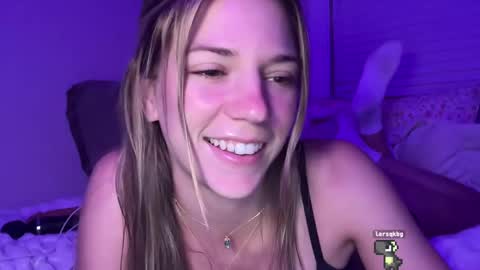 Olivia online show from 09/27/25, 02:38