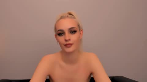 oliviaBeauty online show from 11/21/25, 07:45