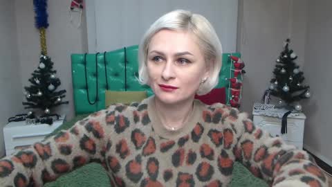 OliviaHorst online show from 12/18/24, 10:08