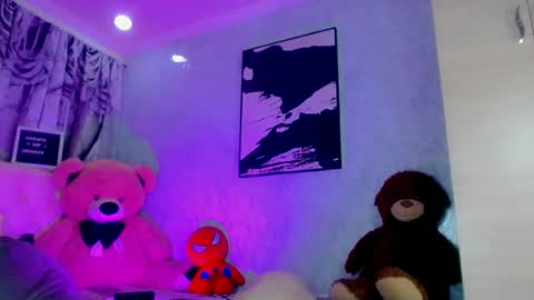 oliviahot01 online show from 06/25/26, 02:44