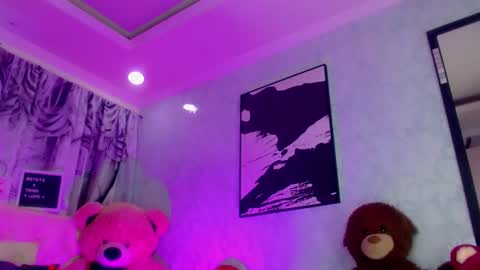 oliviahot01 online show from 06/30/26, 01:06