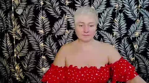 Kelly online show from 12/24/24, 12:33