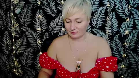 Kelly online show from 01/19/25, 02:28