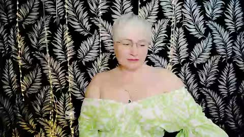 Kelly online show from 05/01/26, 10:42