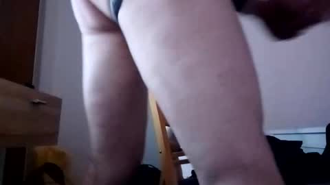 Snapshot of oliviassl22 chatting on 11/02/25, 02:52 oliviassl22 online show from 11/02/25, 02:52