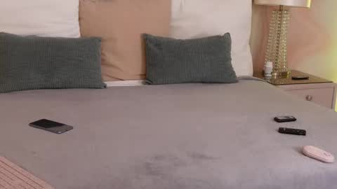 Snapshot of oliviasway chatting on 11/16/25, 09:53 OliviaSway online show from 11/16/25, 09:53