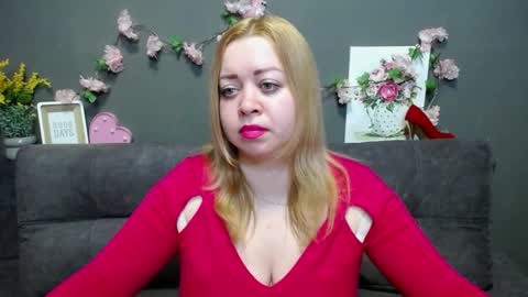 Snapshot of oliviaverr chatting on 01/12/26, 04:45 Oliviaverr online show from 01/12/26, 04:45